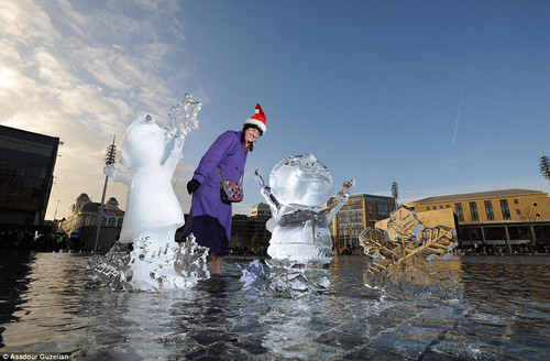 盤點圣誕節動人場景:巨幅投影造夢幻瞬間(圖)(3)
